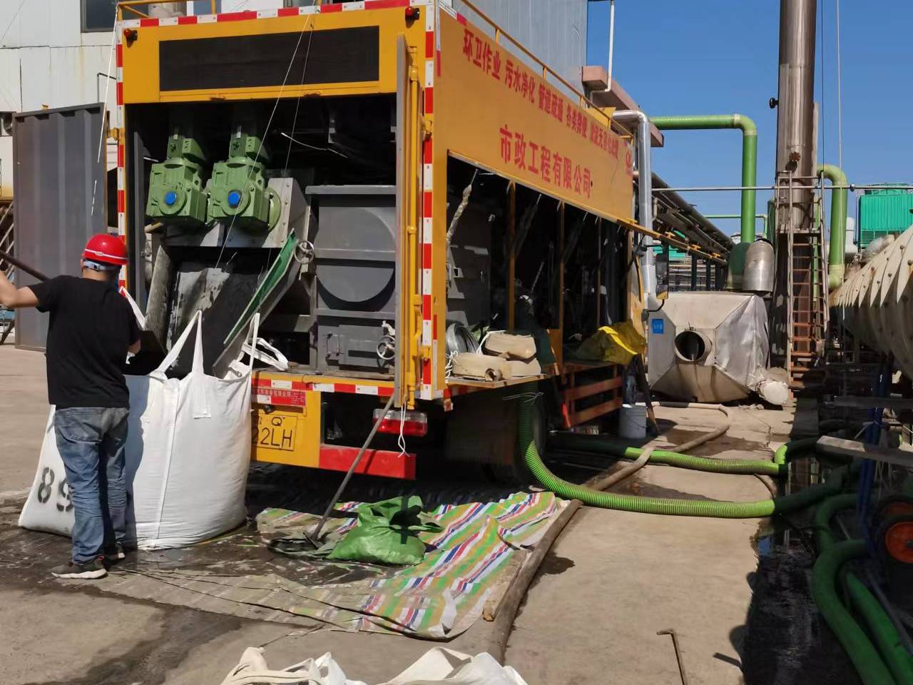 千阳淤泥压干处理